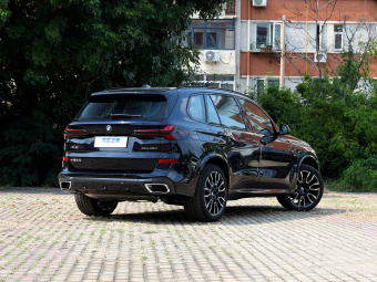 BMW X5 xDrive 40Li M Sport Night Edition