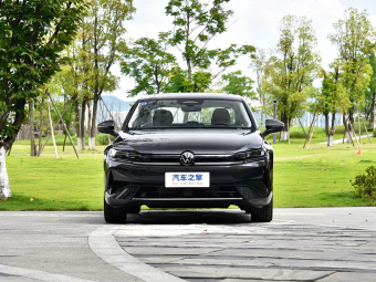 VW Sagitar 2026 L 300TSI DSG Luxury