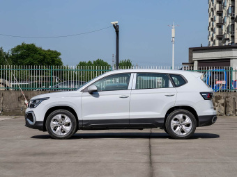 VW Tharu 2024 300TSI 2WD New Moon Edition