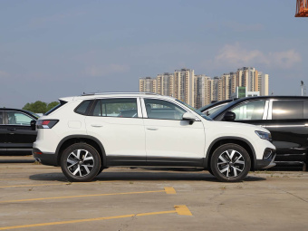 VW Tayron 2025 Facelifted Popular Model 330TSI