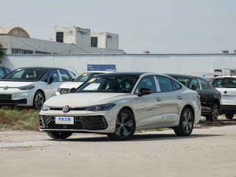 VW Passat 2025 Pro 380TSI Starry Sky Dragon Edition