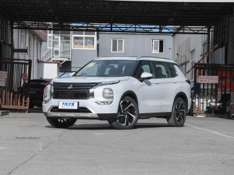 Mitsubishi Outlander 2023 1.5T CVT 4WD Premium Edition 7-seater
