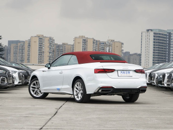 Audi A5 Cabriolet 2024 40 TFSI Stylish Dynamic