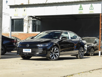 VW Passat 2026 Pro 380TSI Dragon Edition