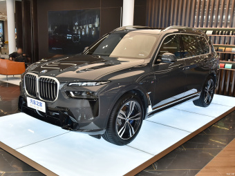 BMW X7 xDrive40i Exclusive M Sport