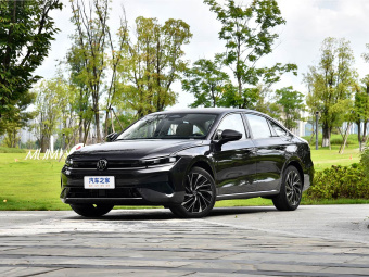 VW Sagitar 2026 L 300TSI DSG Luxury