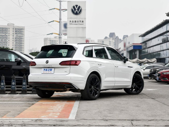 VW Touareg 2023 Model 3.0TSI Elite Edition
