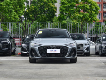 Audi A6L 2026 3.0T Quattro Flagship Elegant Model
