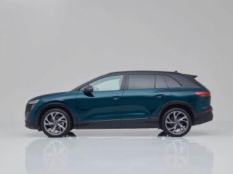 Audi Q5 e-tron 2023 50 Quattro Glory Mech Suit