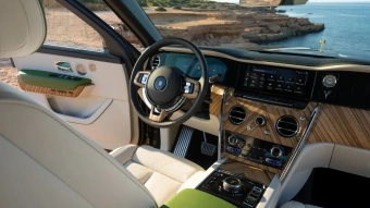 Rolls-Royce Cullinan V12 Black Badge Automatic