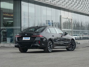 BMW 5 Series 2026 Restyled 530Li M Sport