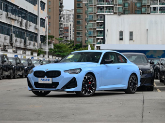 BMW M240i Coupe 2026 xDrive