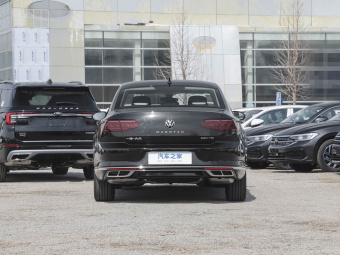 VW Magotan 2025 Facelifted All-People Edition 330TSI DSG Luxury