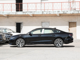 VW Passat 2026 Pro 380TSI Dragon Edition