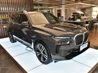 BMW X7 xDrive40i Exclusive M Sport