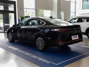 VW Magotan 2024 380TSI DSG Premium Edition Damai Bag