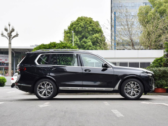 BMW X7 2026 xDrive40i Premium Luxury 7-Seat