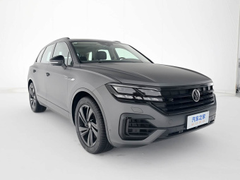 VW Touareg 2023 3.0TSI Luxury Volcanic Rock Paint Sport Edition