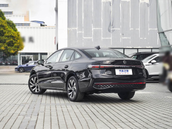 VW Passat 2026 Pro 300TSI Starry Sky Dragon Edition