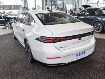 VW Sagitar 2026 L 300TSI DSG Elite