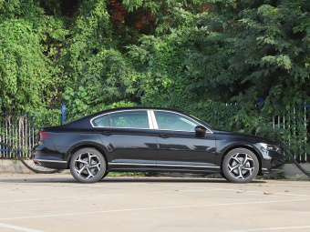 VW Magotan 2026 30 Million Unit Selection 280TSI DSG Luxury