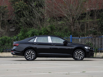 VW Sagitar 2026 Facelifted 30 Million Unit Selection 300TSI DSG Super Edition