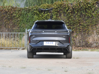 Lynk & Co 08 EM-P 2025 Model 120km Long Range Pro