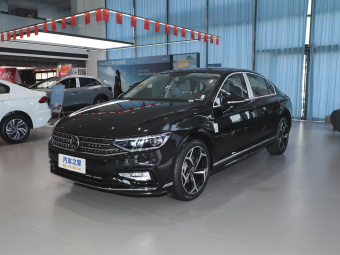 VW Magotan 2025 Facelifted Popular Edition 280TSI DSG Luxury