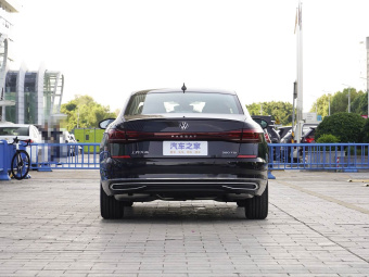VW Passat 2025 Outstanding Model 380TSI Starry Sky Dragon Edition