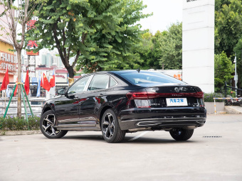 VW Passat 2026 Outstanding Model 380TSI Starry Sky Dragon Edition