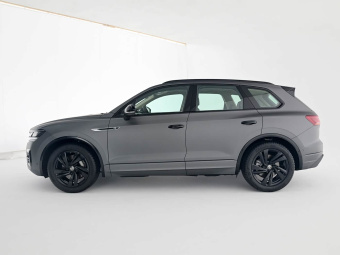 VW Touareg 2023 3.0TSI Luxury Volcanic Rock Paint Sport Edition