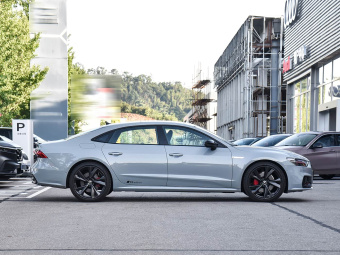 Audi A7L 2025 45 TFSI Quattro RS Package Racing Edition