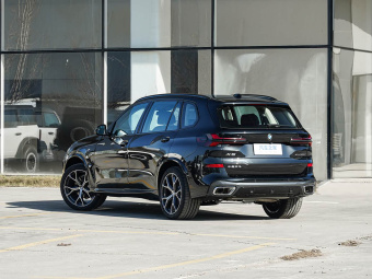 BMW X5 2026 xDrive 30Li M Sport Night Edition