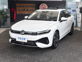 VW Sagitar 2026 L 300TSI DSG Elite