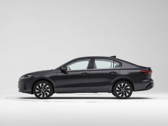 VW Sagitar 2026 S 300TSI Luxury Edition