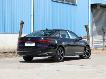 VW Passat 2025 Outstanding Model 380TSI Starry Sky Dragon Edition