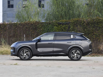 Lynk & Co 08 EM-P 2025 Model 120km Long Range Pro