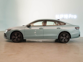 VW Passat 2025 Pro 380TSI Starry Dragon Edition