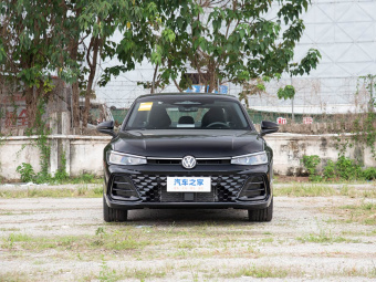 VW Passat 2026 Pro 380TSI Starry Dragon Edition