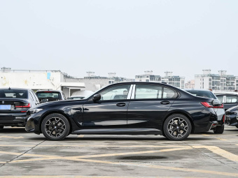 BMW i3e 2026 eDrive 40 L Restyled Night Edition