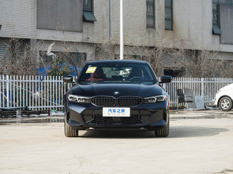 BMW 3 Series 2026 330i M Sport Night Edition