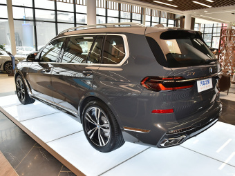 BMW X7 xDrive40i Exclusive M Sport