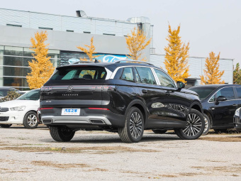 VW Tavendor 2026 330TSI Luxury Cruiser Limited Edition