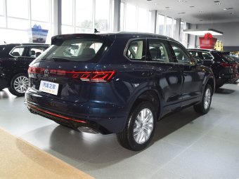VW Touareg 2025 Restyled 2.0TSI Sharp Crest Edition