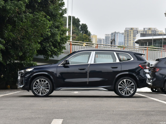 BMW X1 xDrive25Li X Design
