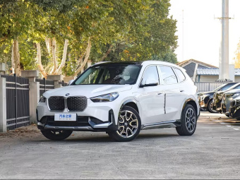 BMW iX1 2026 xDrive30L X Design