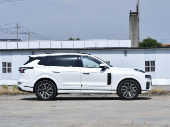 Lynk & Co 09 EM-P 2024 2.0TD EM-P AWD PRO 7-seater