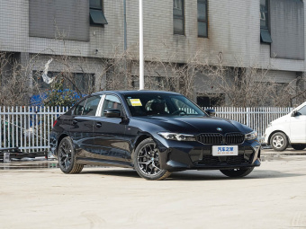 BMW 3 Series 2026 330i M Sport Night Edition