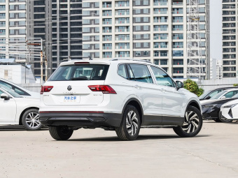 VW Tiguan L 2025 Outstanding Model 300TSI Automatic 2WD Dragon Edition