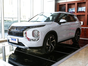 Mitsubishi Outlander 2023 1.5T CVT 2WD Premium Edition 7-seater
